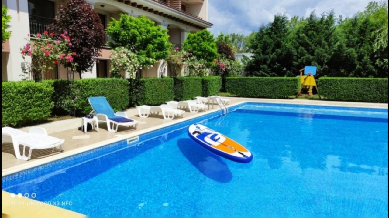 U-Dacha 45 Daire Sunny Beach Dış mekan fotoğraf